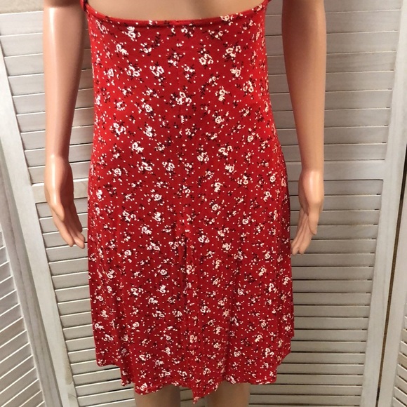 Pretty Little Thing Dress - Picture 7 of 10